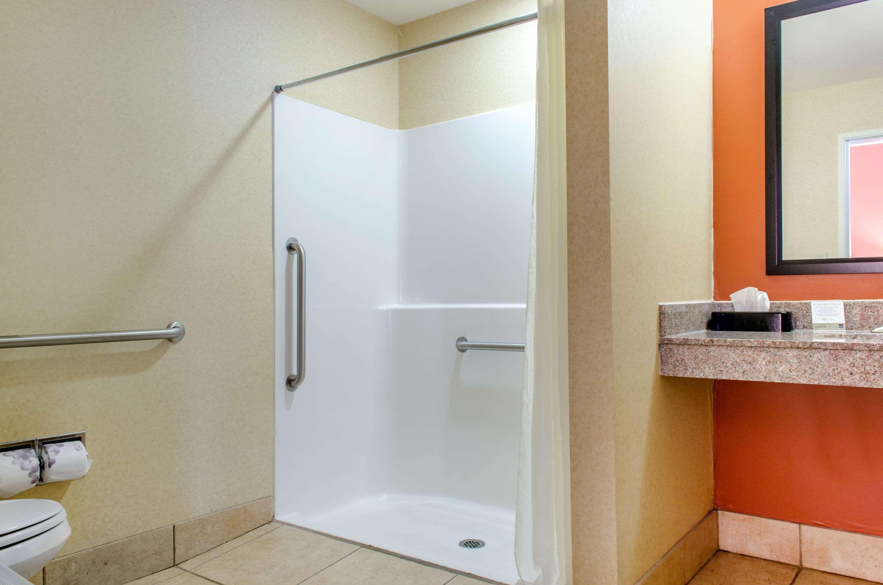 Sleep Inn & Suites East Chase Монтгомери Экстерьер фото