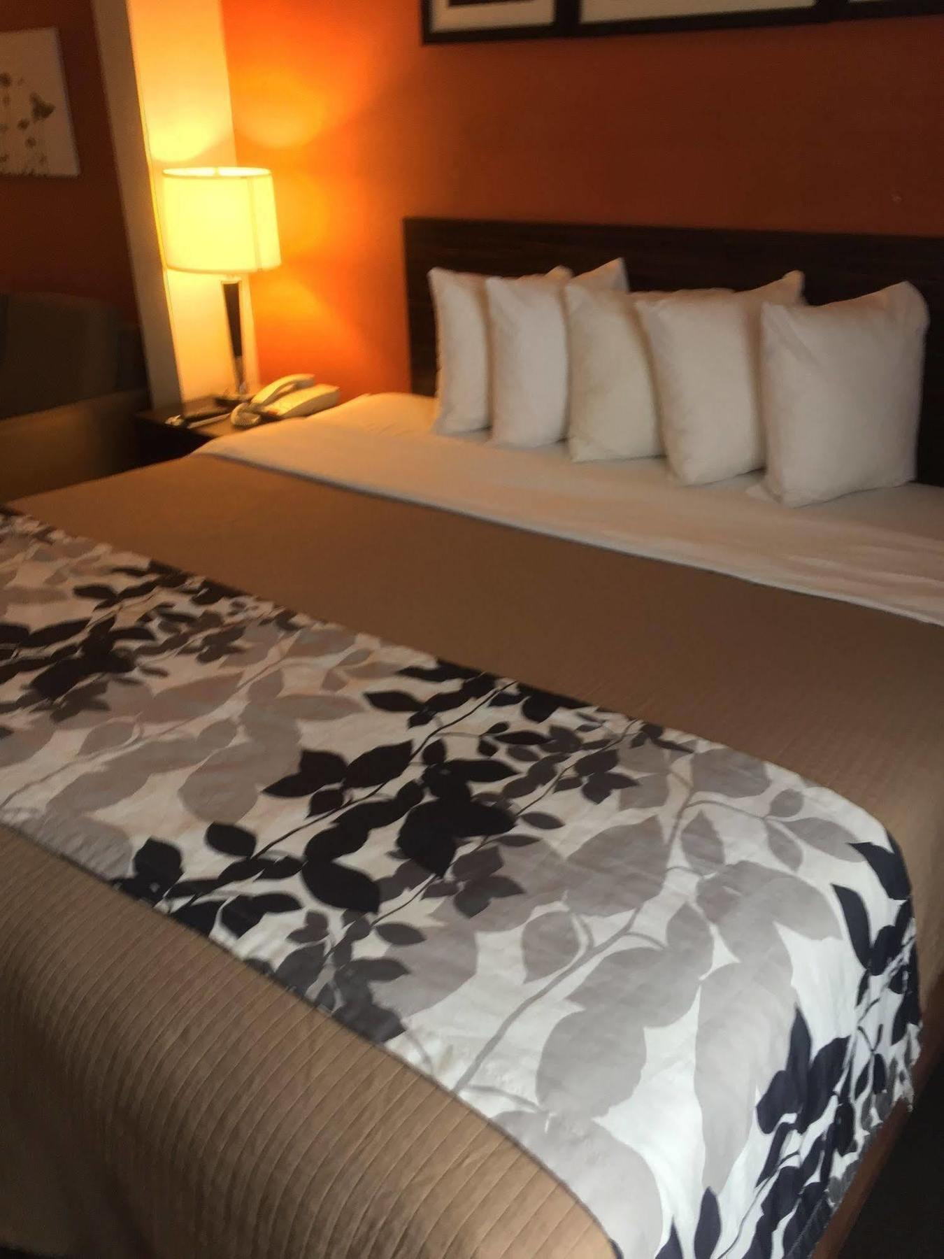 Sleep Inn & Suites East Chase Монтгомери Экстерьер фото