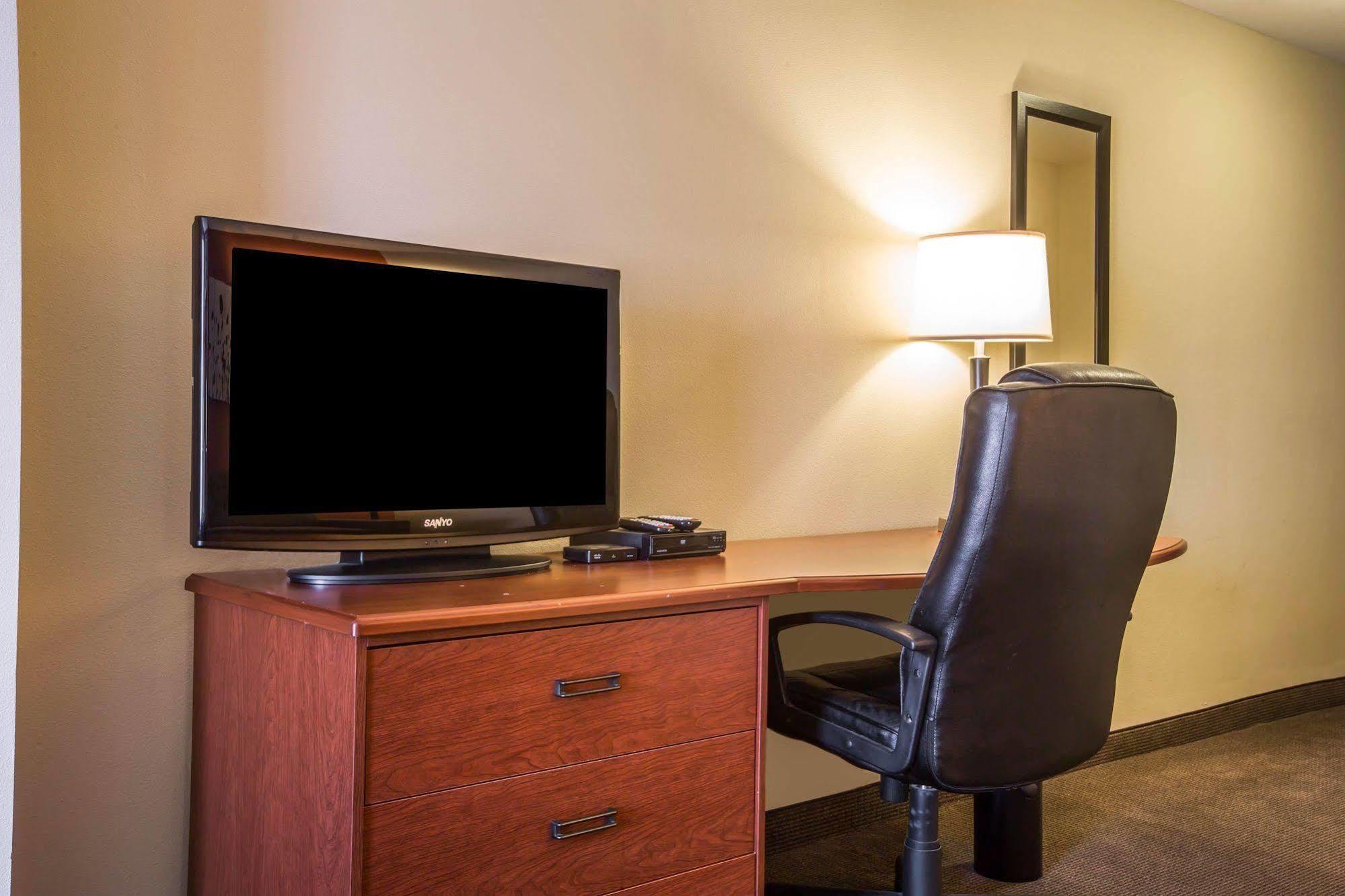 Sleep Inn & Suites East Chase Монтгомери Экстерьер фото